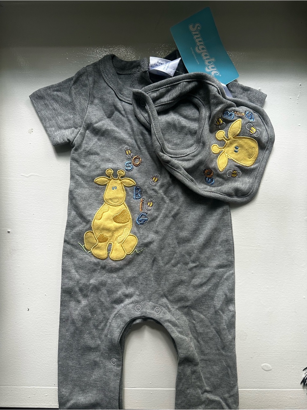 Gray One-Piece Footie with Yellow Giraffe and Bib